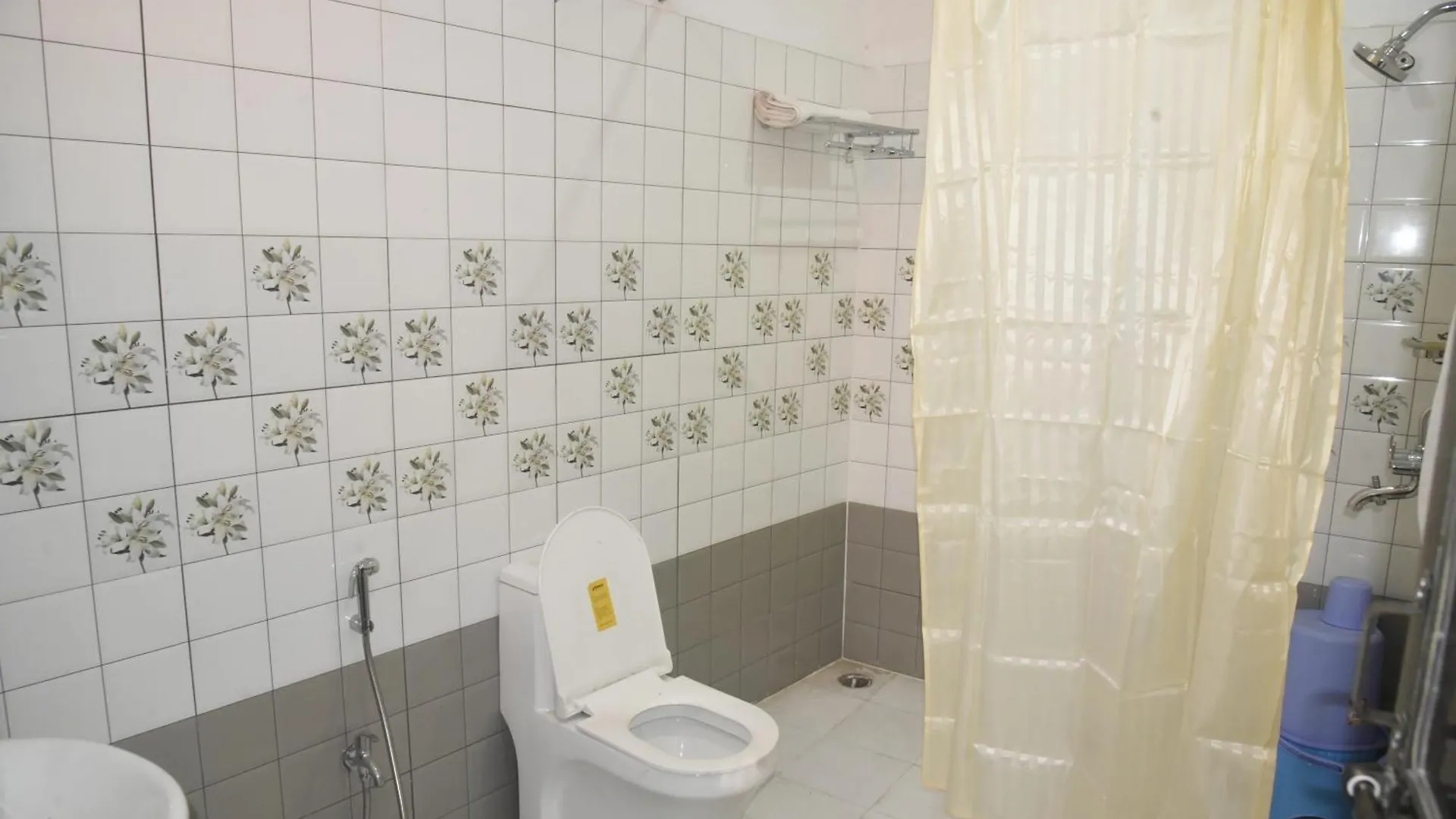 Hotel Shri Satua Baba Atithi Bhawan Waranasi